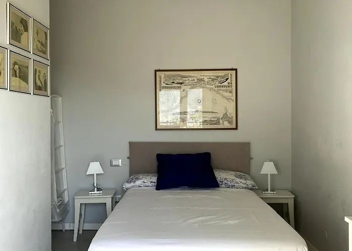 Attic With Sea View And Car Box Apartman *